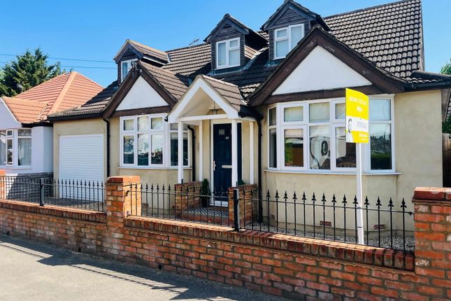 Hamilton Road, Kings Langley WD4 4 bed detached bungalow for sale