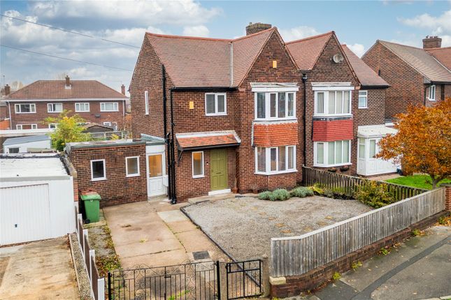 Chequerfield Road, Pontefract, WF8 3 bed semi