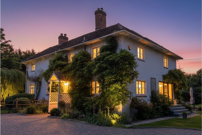 Easthampstead Road, Wokingham, RG40 6 bed detached house for sale