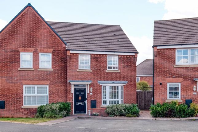 Brick Kiln Way, Baggeridge, DY3 3 bed semi