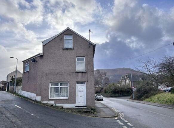 Merthyr Road, Abergavenny, NP7 5 bed semi