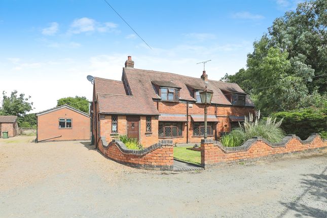 4 bed detached house