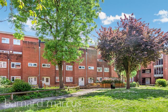 2 bedroom maisonette for sale