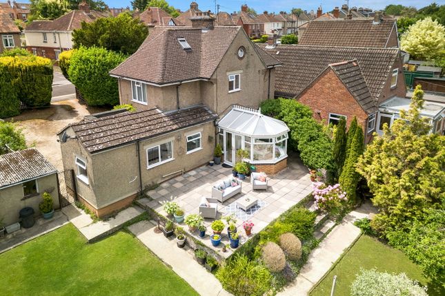 Dallas Road, Chippenham SN15 4 bed detached house for sale