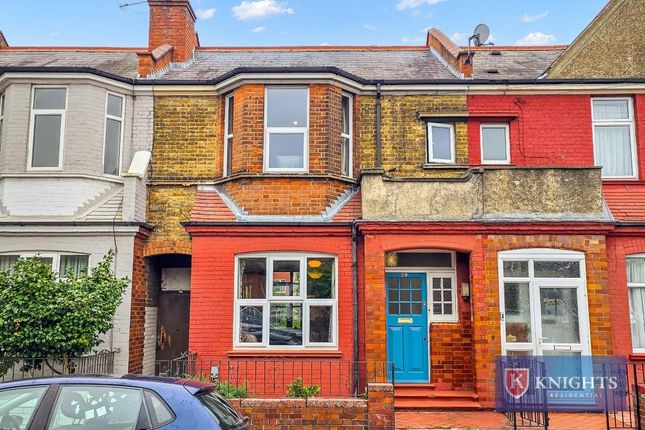 Mark Road, Wood Green, London, N22 3 bed terraced house for sale