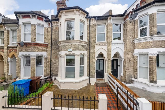Oakhurst Grove, East Dulwich, London... 2 bed apartment for sale