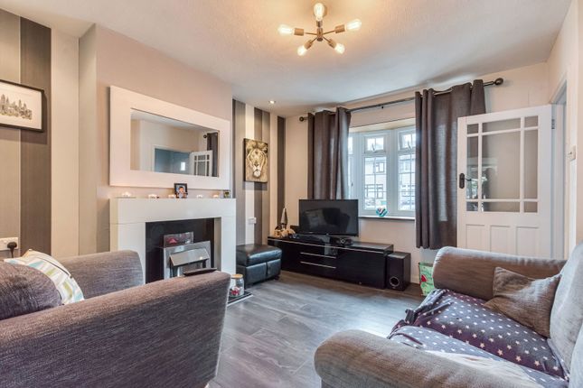 Slade Gardens, Erith DA8 2 bed terraced house for sale