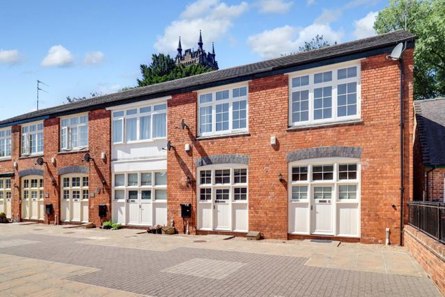 2 bedroom mews property for sale