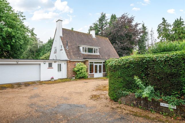 Coulsdon Lane, Chipstead, 2 bed detached house for sale