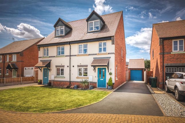 3 bedroom semi-detached house for sale