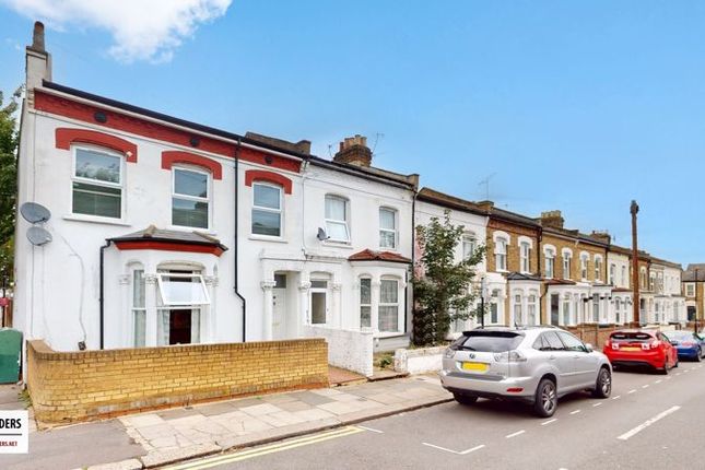 Hartham Road, Tottenham, N17 2 bed apartment for sale