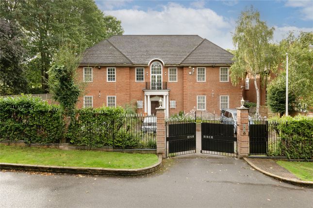 Courtenay Avenue, Highgate, London, N6 9 bed detached house for sale
