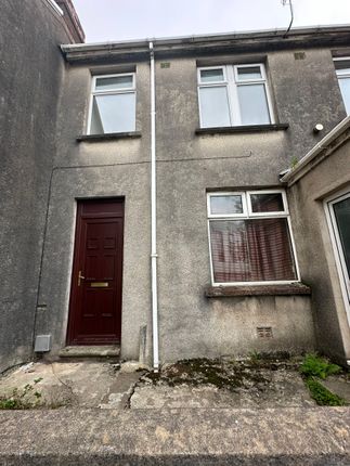 Wern Road, Llanelli SA15 2 bed flat for sale