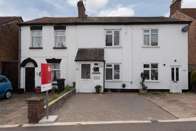 Chase Road, London N14 2 bed terraced house for sale