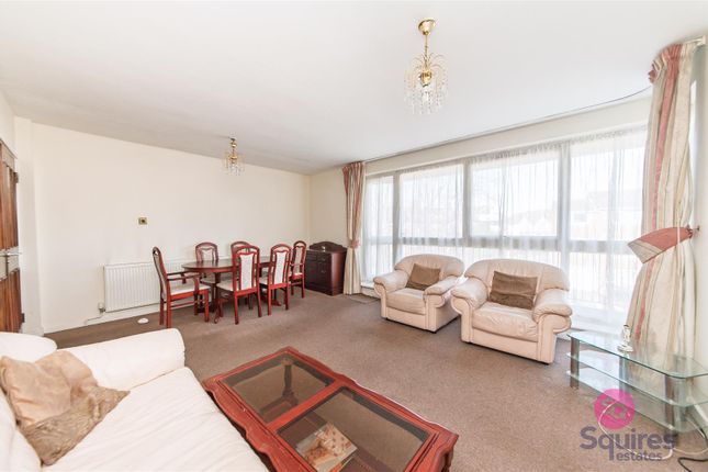 Hendon Lane, London 2 bed flat for sale