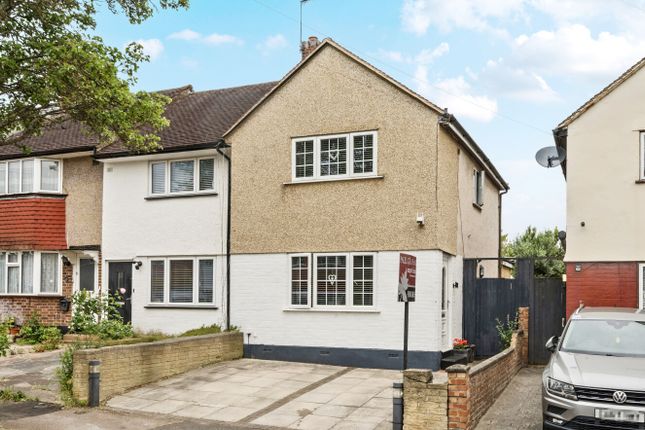 Arlington Drive, Carshalton 2 bed end of terrace house for sale