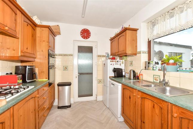 2 bed bungalow