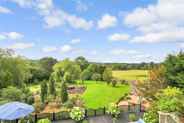 South Farm Lane, Tunbridge Wells TN3 4 bed detached house for sale