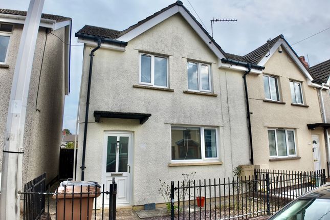 Penybryn Avenue, Cefn Fforest, NP12 3 bed end of terrace house for sale