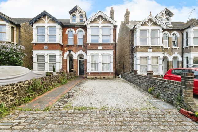 5 bedroom semi-detached house for sale