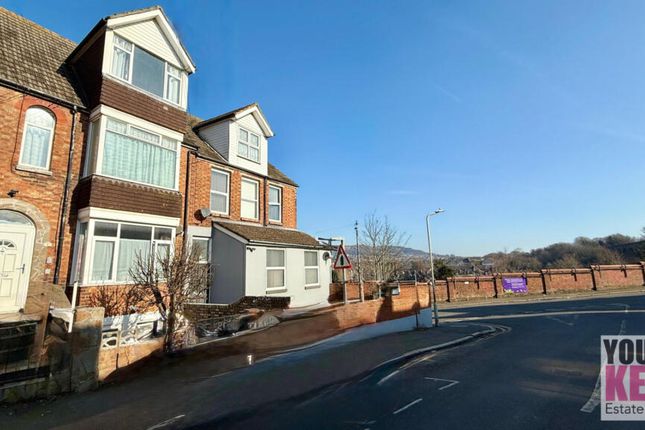 Broadmead Road, Folkestone, Kent CT19... 2 bed maisonette for sale