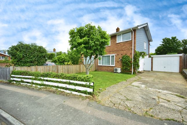 3 bed semi-detached house
