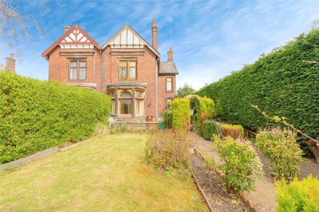 8 bedroom semi-detached house for sale