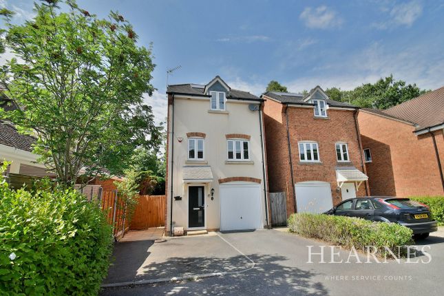 White Oaks Close, Ferndown, BH22 3 bed townhouse for sale