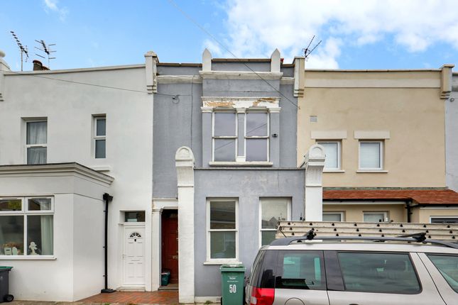 Eleanor Road, N11 2 bed terraced house for sale