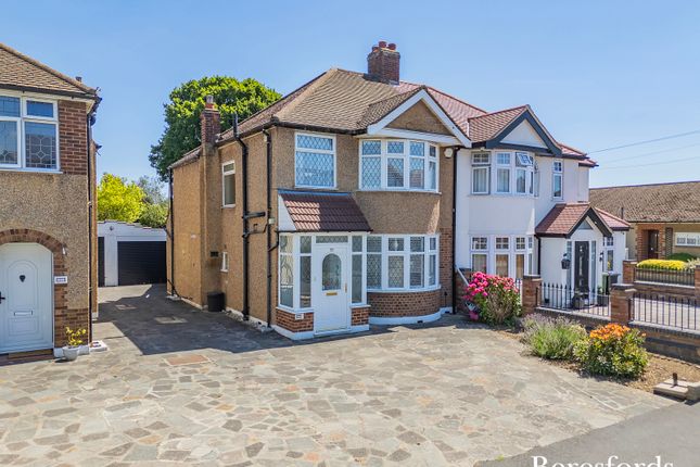 Sycamore Avenue, Upminster, RM14 3 bed semi