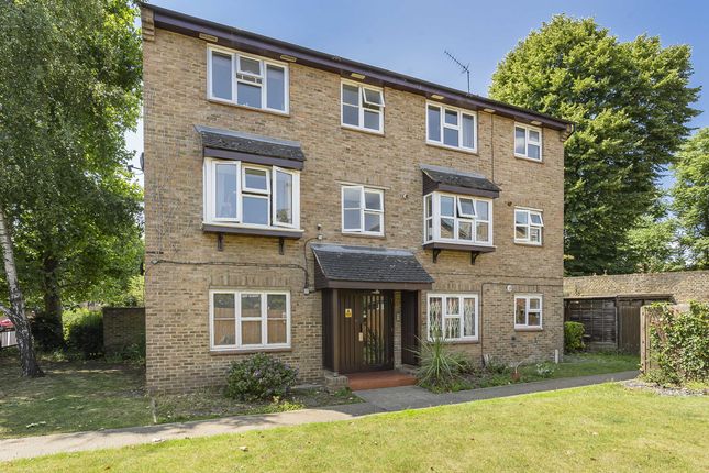 Westcott Road, London, SE17 1 bed flat for sale
