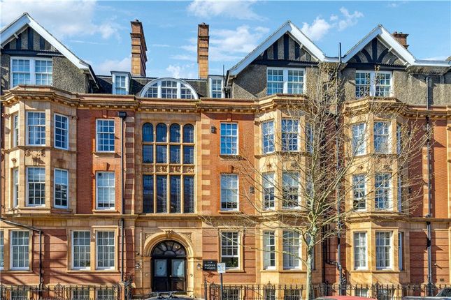 Cromwell Crescent, London, SW5 1 bed apartment for sale