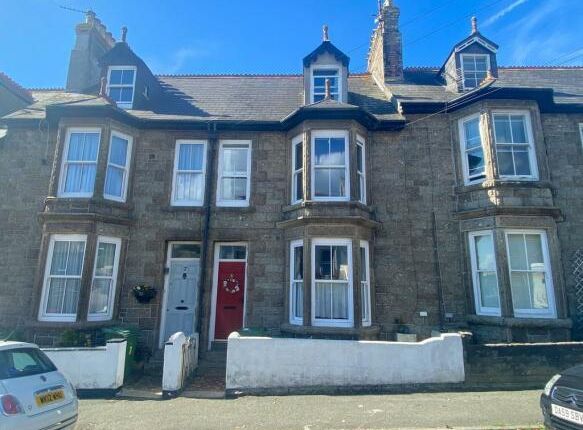 5 bedroom terraced house for sale