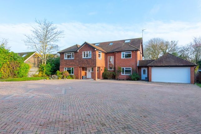 Shinfield,  Berkshire,  RG2 7 bed detached house for sale
