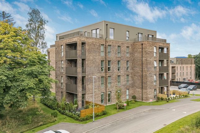 School Drive, Glasgow G13 3 bed flat for sale