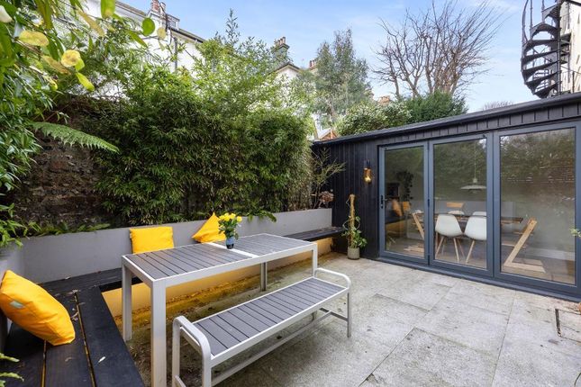 Hova Villas, Hove, BN3 3DG 2 bed apartment for sale