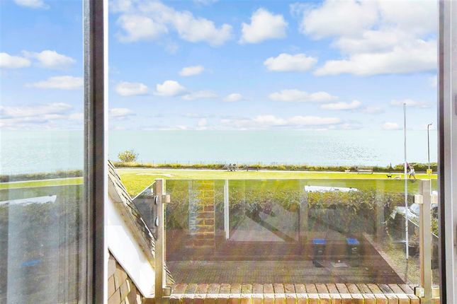 4 bed detached house