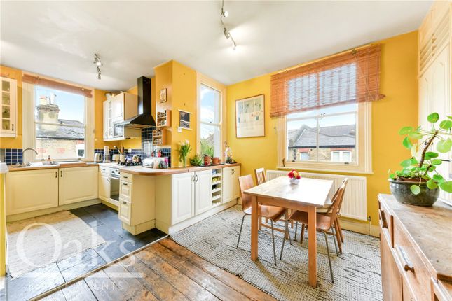 Felsberg Road, Brixton Hill 3 bed maisonette for sale