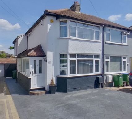 3 bedroom semi-detached house for sale