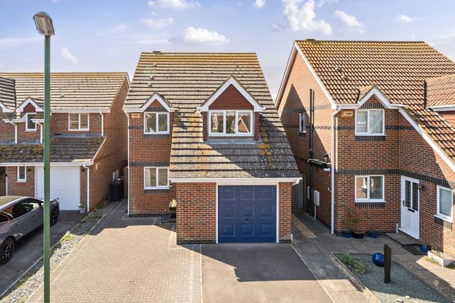 Wilton Close, Bracklesham Bay, PO20 3 bed detached house for sale