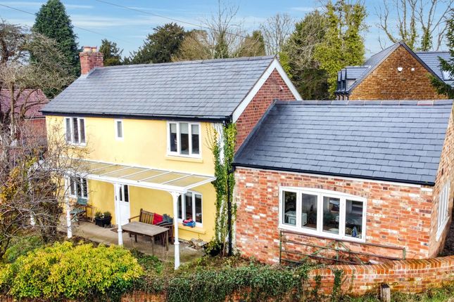 School Lane, Priors Marston, CV47 3 bed detached house for sale