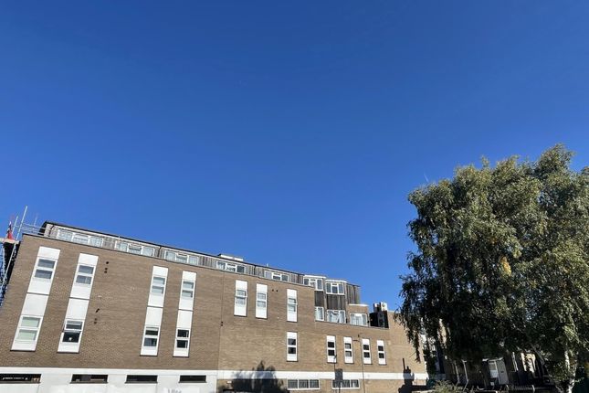 Lodge Lane, North Finchley, N12 8AF 17 bed block of apartments for sale