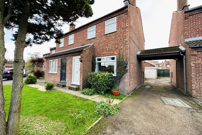 2 bedroom semi-detached house for sale