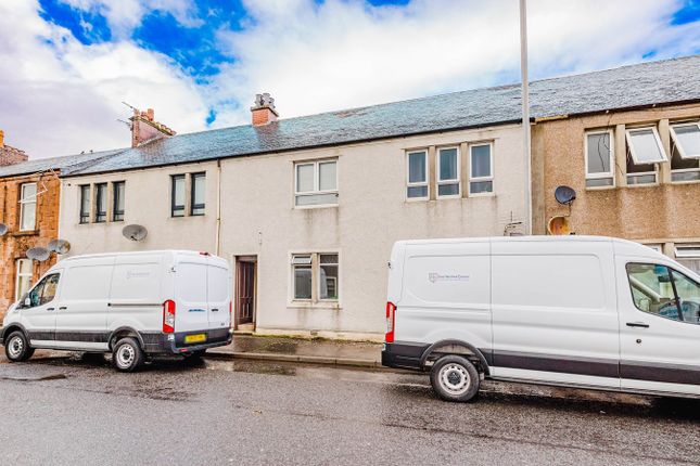 West Main Street, Darvel, KA17 2 bed flat for sale