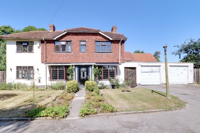 Ingatestone Road, Blackmore CM4 5 bed detached house for sale