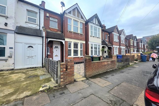 Harrow Weald, Middlesex 3 bed terraced house for sale
