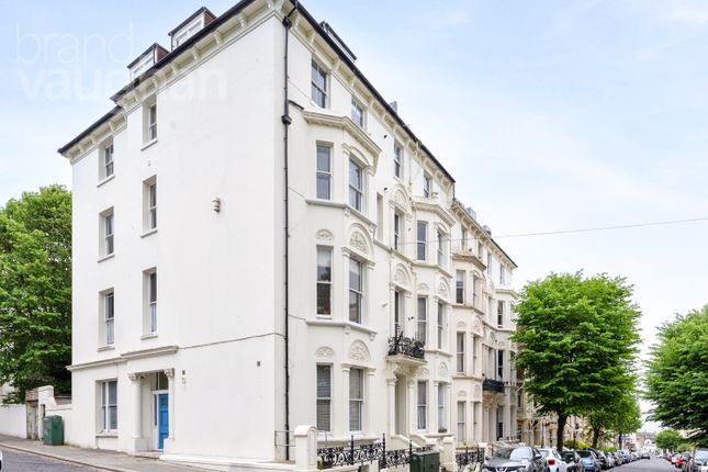 Cambridge Road, Hove, East Sussex, BN3 2 bed flat for sale