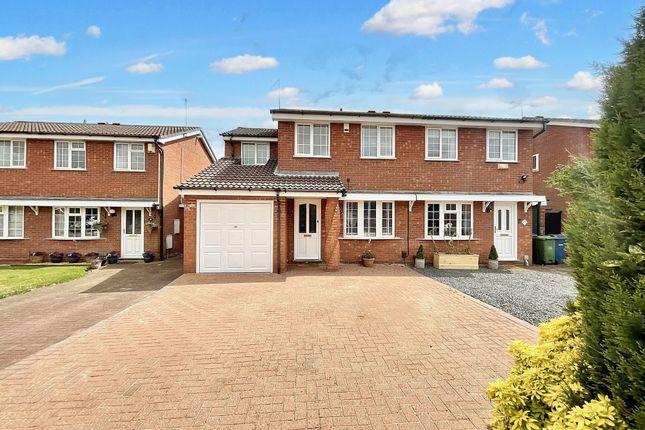 Weaver Drive, Stafford, ST17 3 bed semi