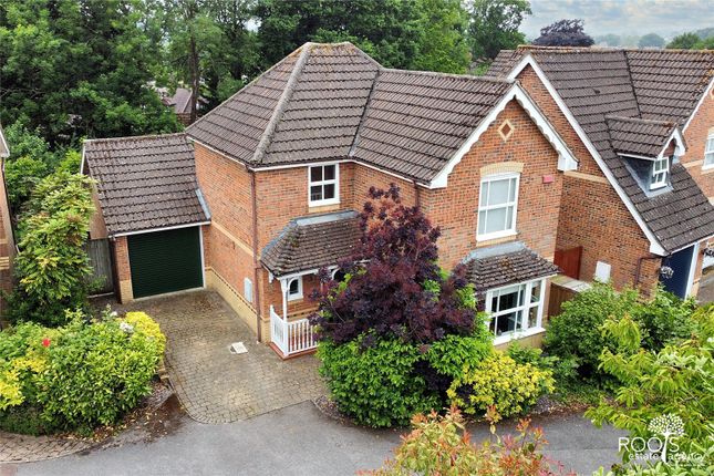 3 bed detached house