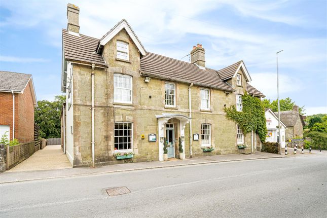 8 bedroom detached house for sale